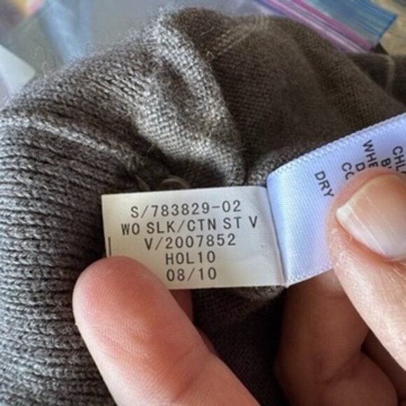 Banana Republic Silk and Cashmere Blend V Neck Gray and Cream Striped Sweater - Picture 7 of 8